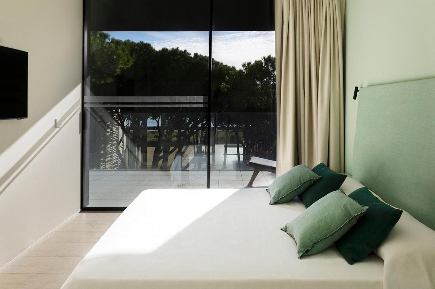 Hotel Mediterraneo Suite&Residence リド・ディ・イエゾロ エクステリア 写真